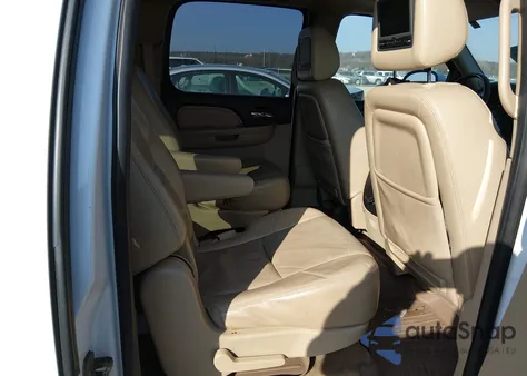 2010 GMC Yukon Xl 1500 Denali из США, поврежденный, VIN 1GKUKMEF1AR113540